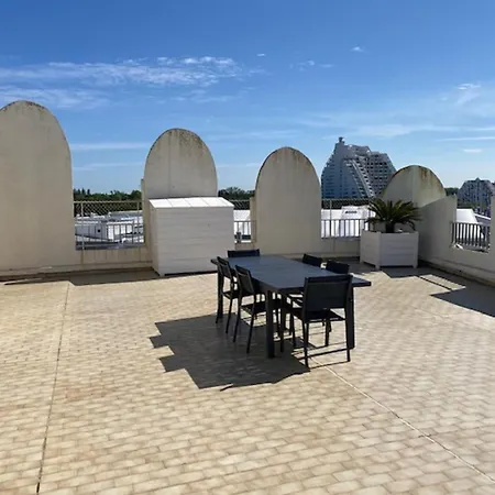 Vittoria Immobilier - Vue Et Grande Terrasse- Cheques Acceptes Apartment
