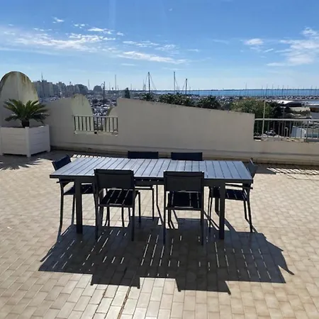 Apartment Vittoria Immobilier - Vue Et Grande Terrasse- Cheques Acceptes *